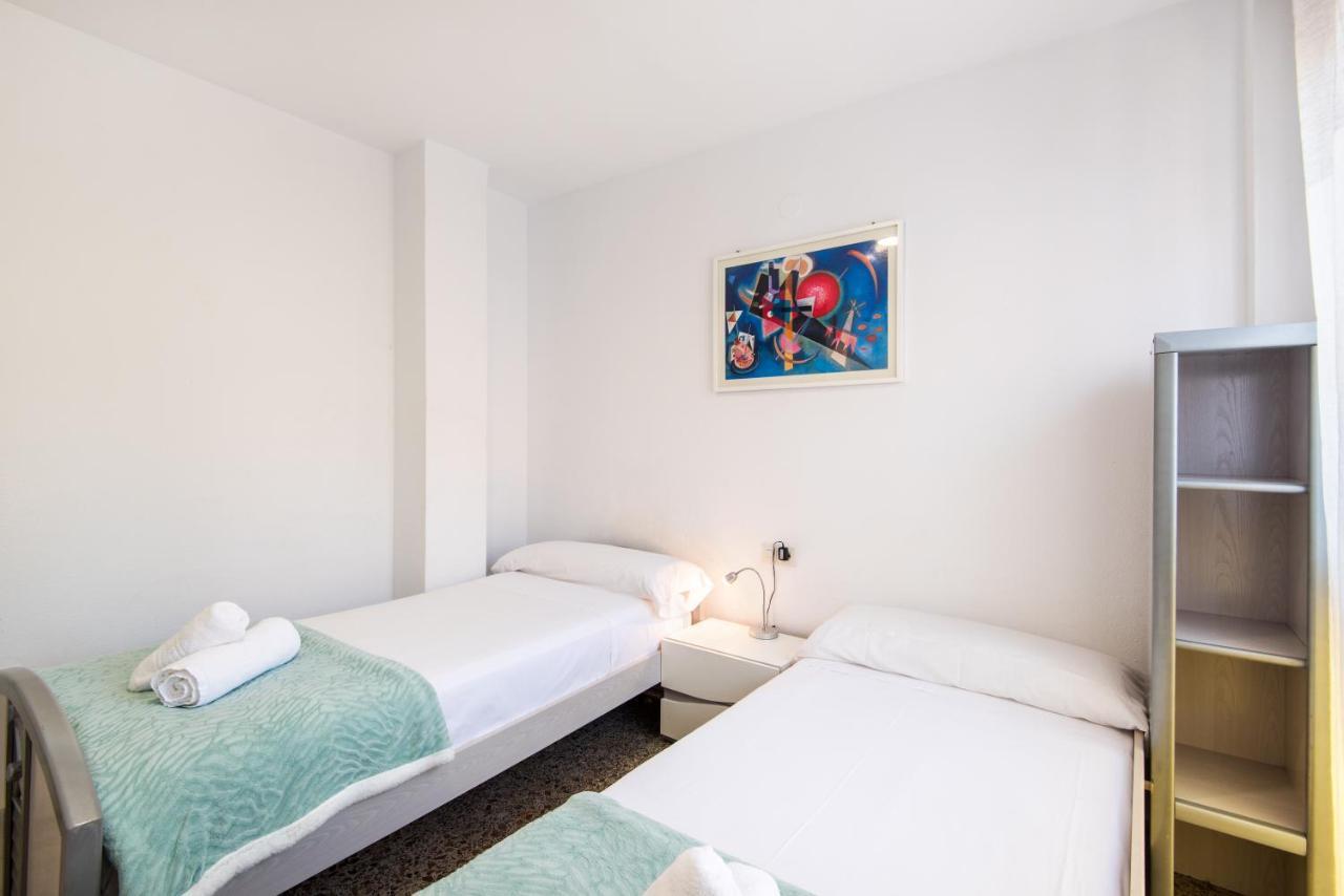 Picasso Center Apartment Малага Экстерьер фото