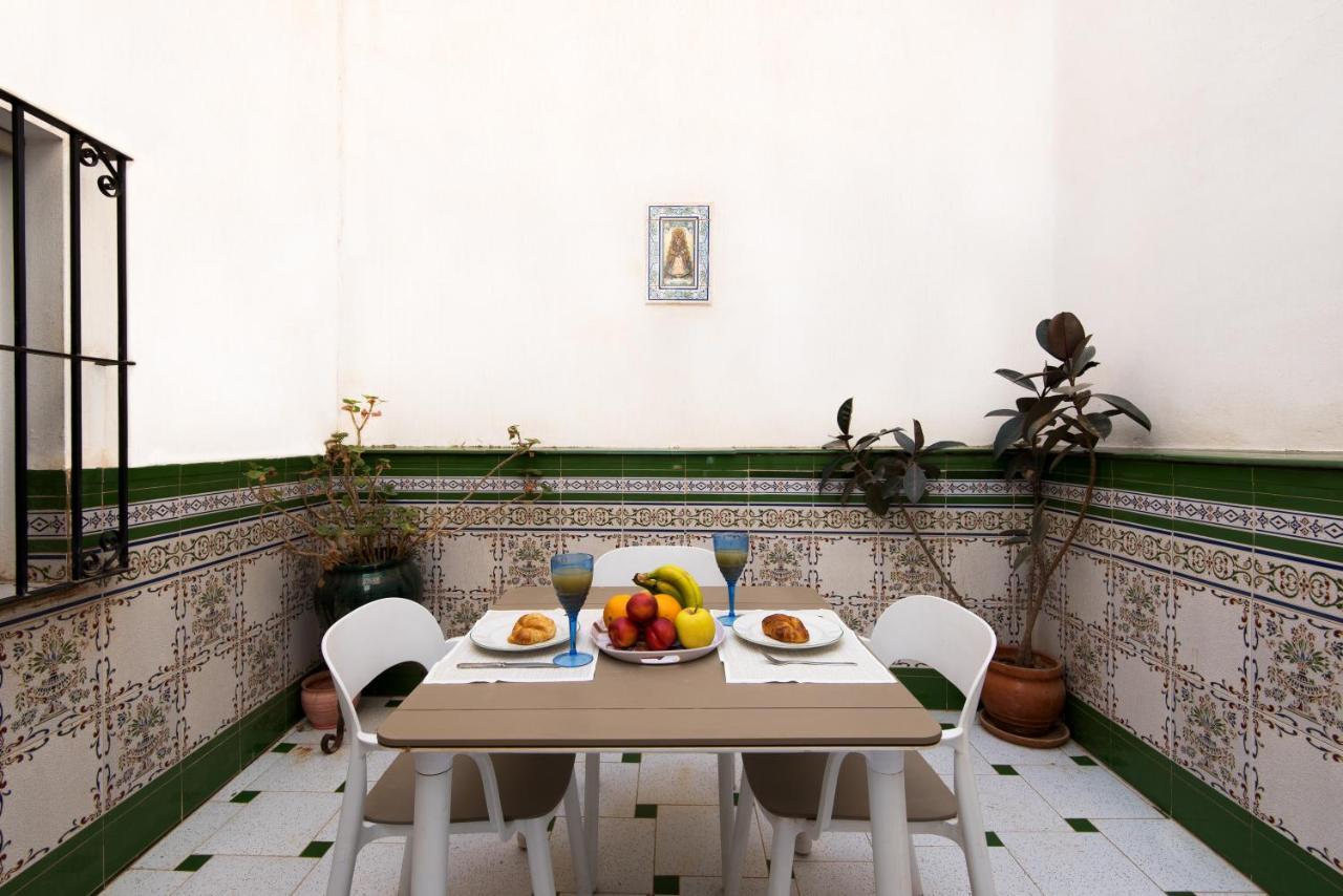 Picasso Center Apartment Малага Экстерьер фото