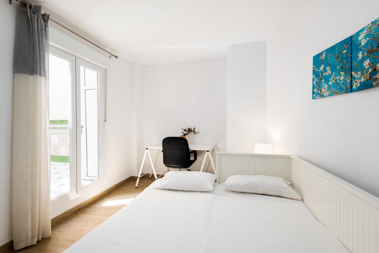 Picasso Center Apartment Малага Экстерьер фото